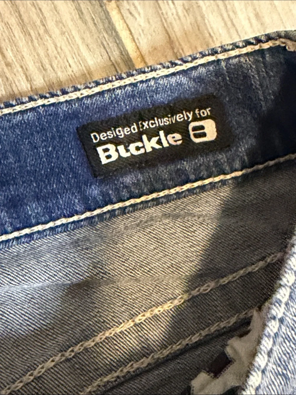 Men's Straight Fit Distressed Jeans in Blue - Casual Everyday Style